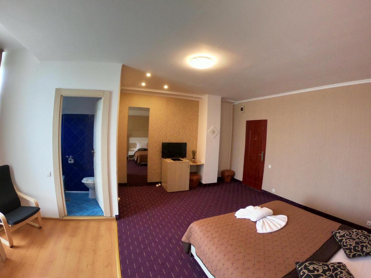 Hotel Mon Caprice Bükreş Dış mekan fotoğraf