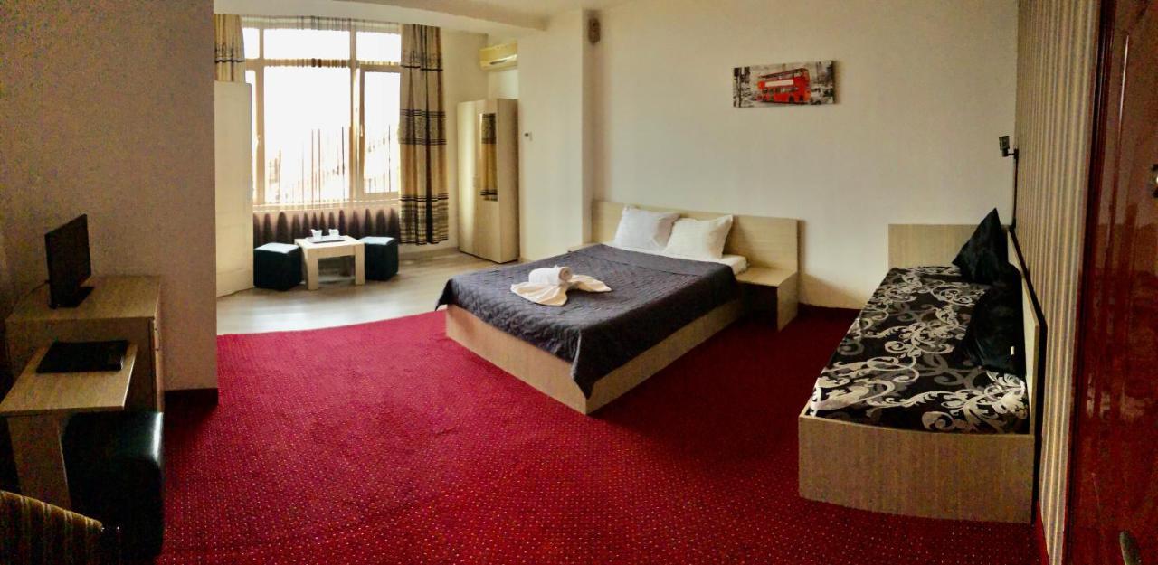 Hotel Mon Caprice Bükreş Dış mekan fotoğraf