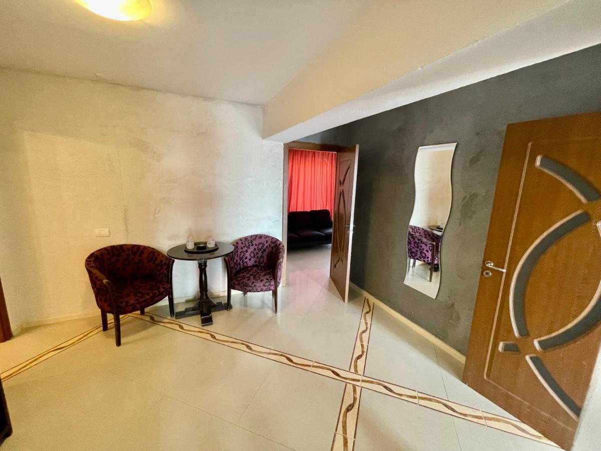 Hotel Mon Caprice Bükreş Dış mekan fotoğraf