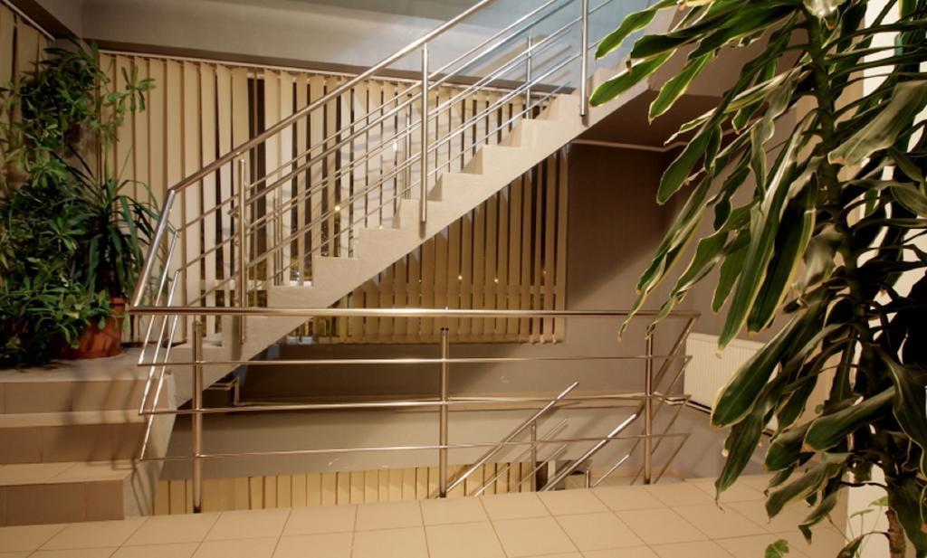 Hotel Mon Caprice Bükreş Dış mekan fotoğraf