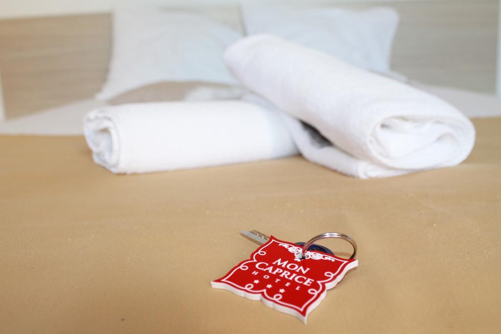 Hotel Mon Caprice Bükreş Dış mekan fotoğraf